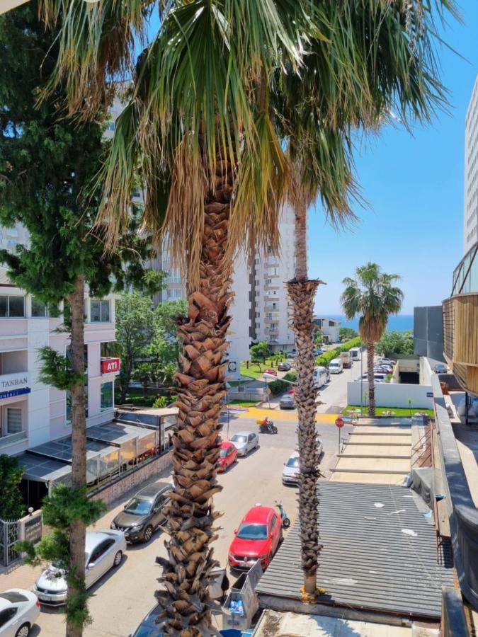 Eski Lara Merkezde Deniz Manzaralı Daire Antalya