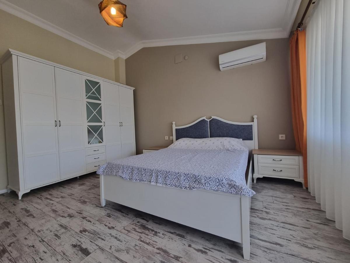 Daire Eski Lara Merkezde Deniz Manzaralı Daire Antalya
