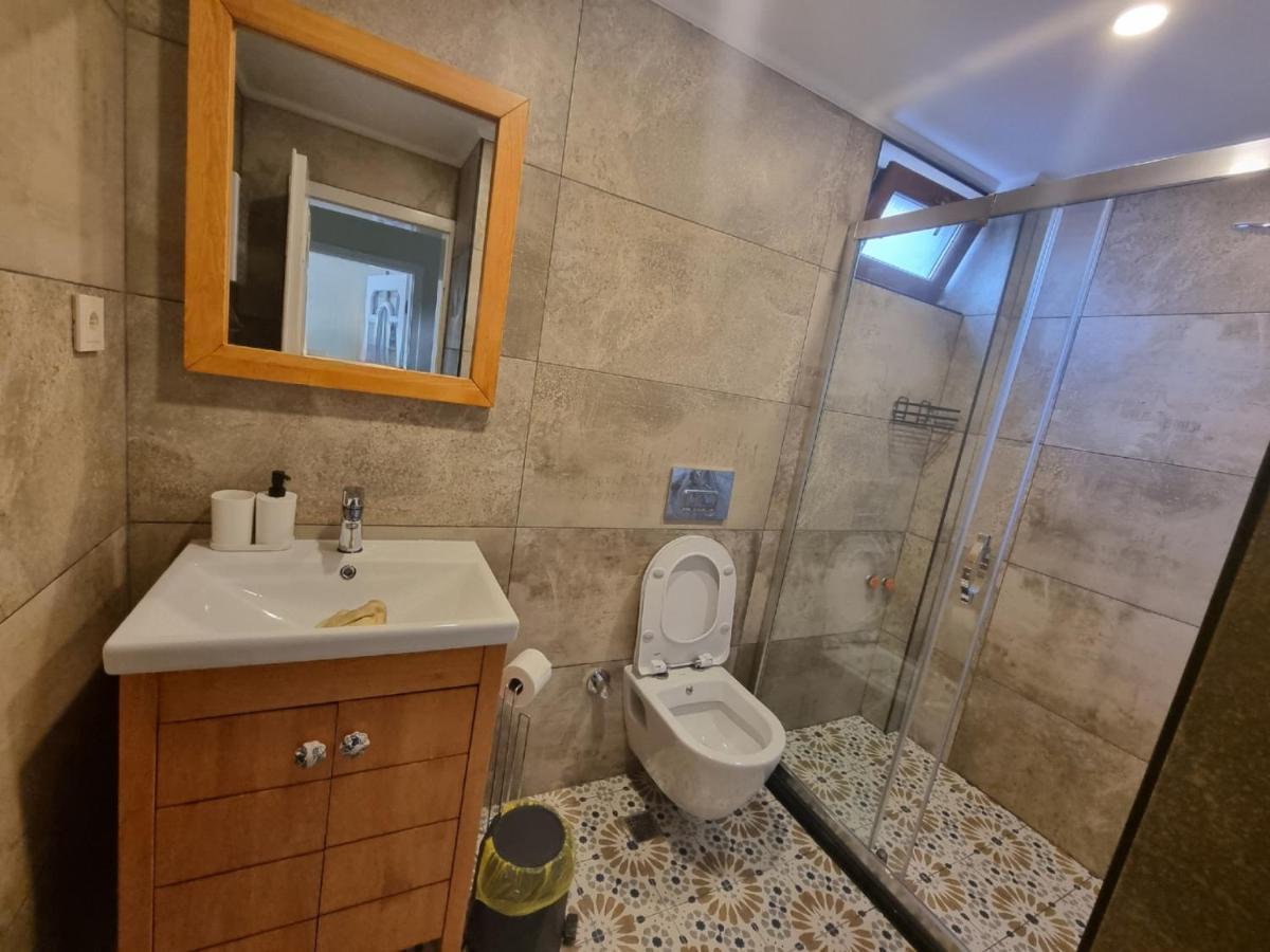 Eski Lara Merkezde Deniz Manzaralı Daire Antalya