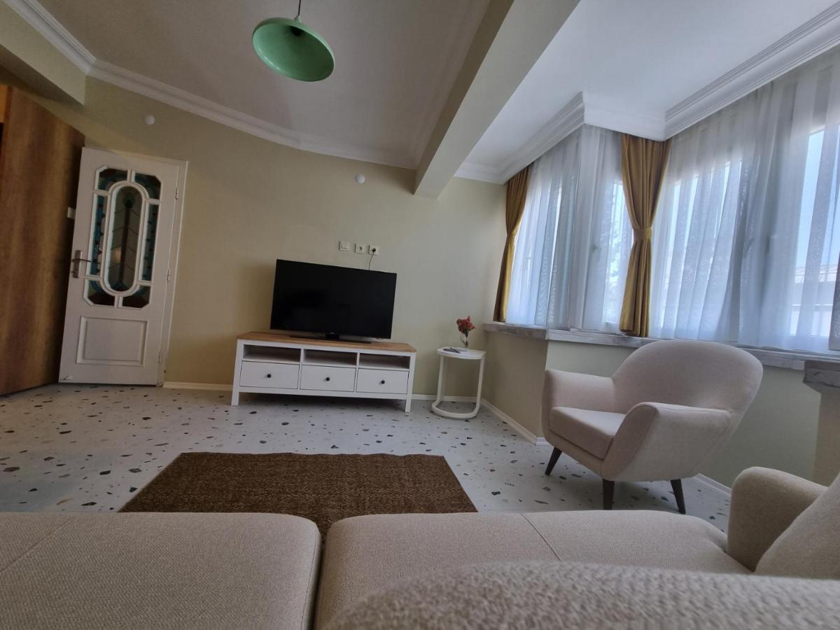 Eski Lara Merkezde Deniz Manzaralı Daire Daire