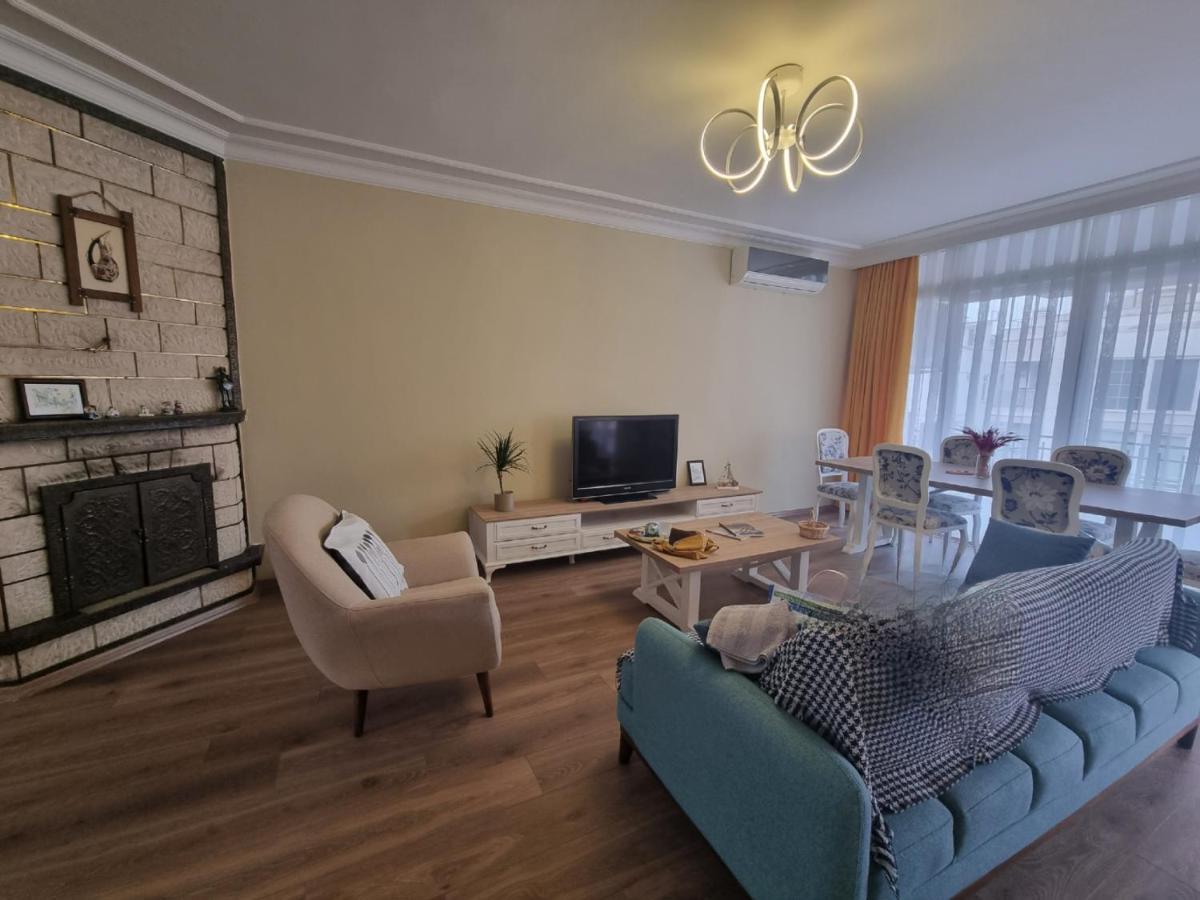 Eski Lara Merkezde Deniz Manzaralı Daire Antalya