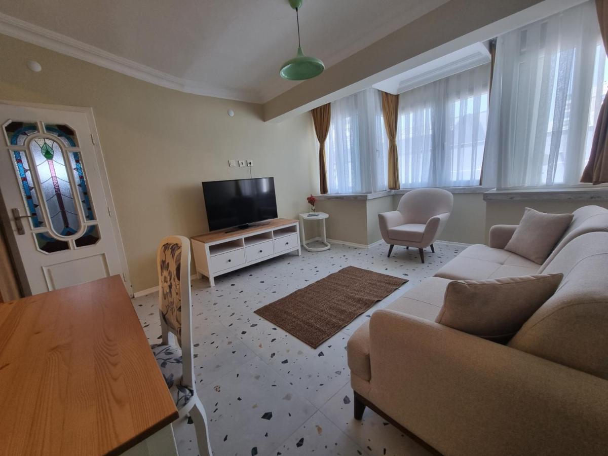 Eski Lara Merkezde Deniz Manzaralı Daire * Antalya