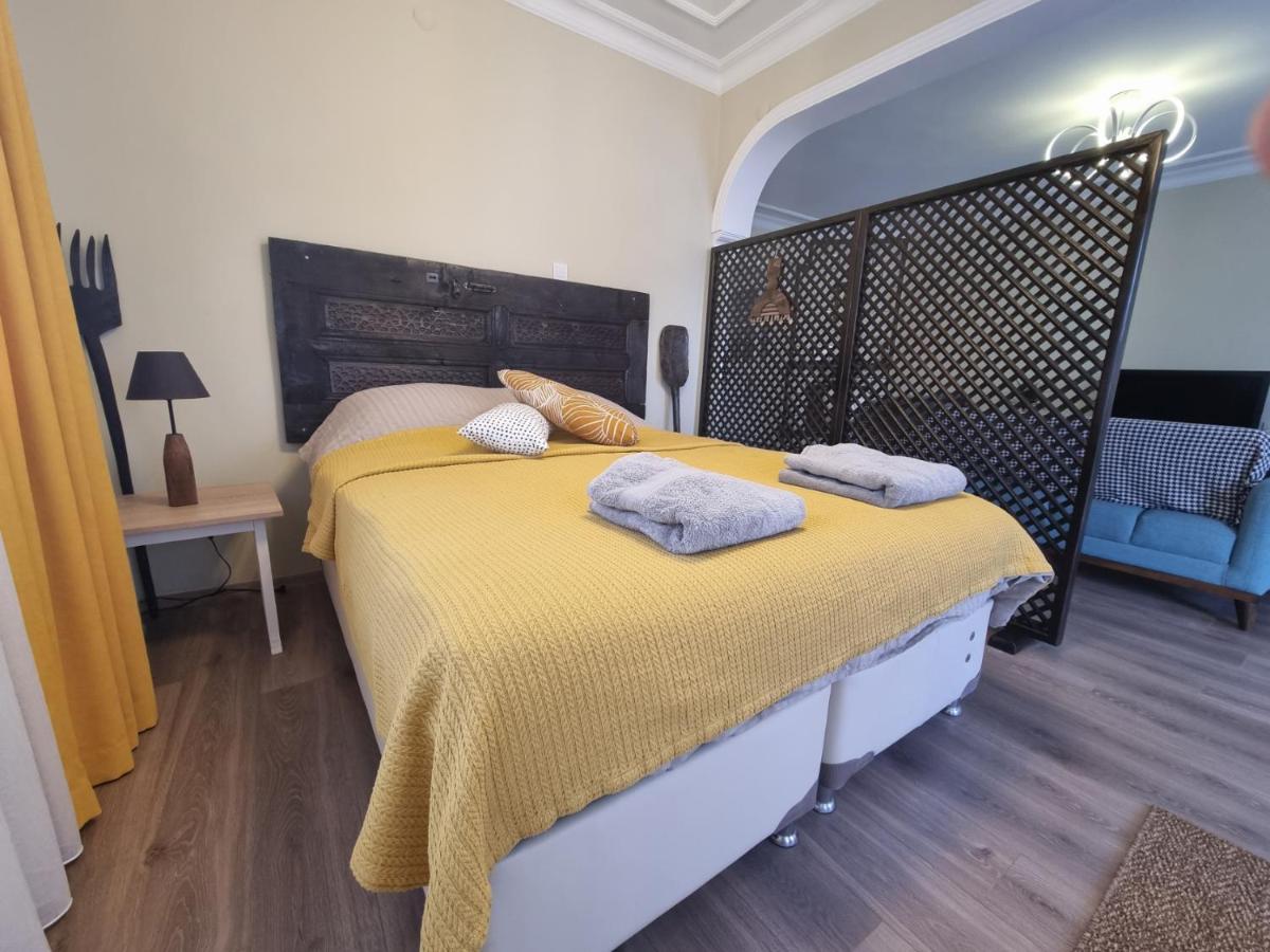 Eski Lara Merkezde Deniz Manzaralı Daire Antalya