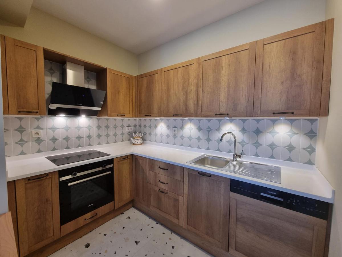 Eski Lara Merkezde Deniz Manzaralı Daire Daire Antalya