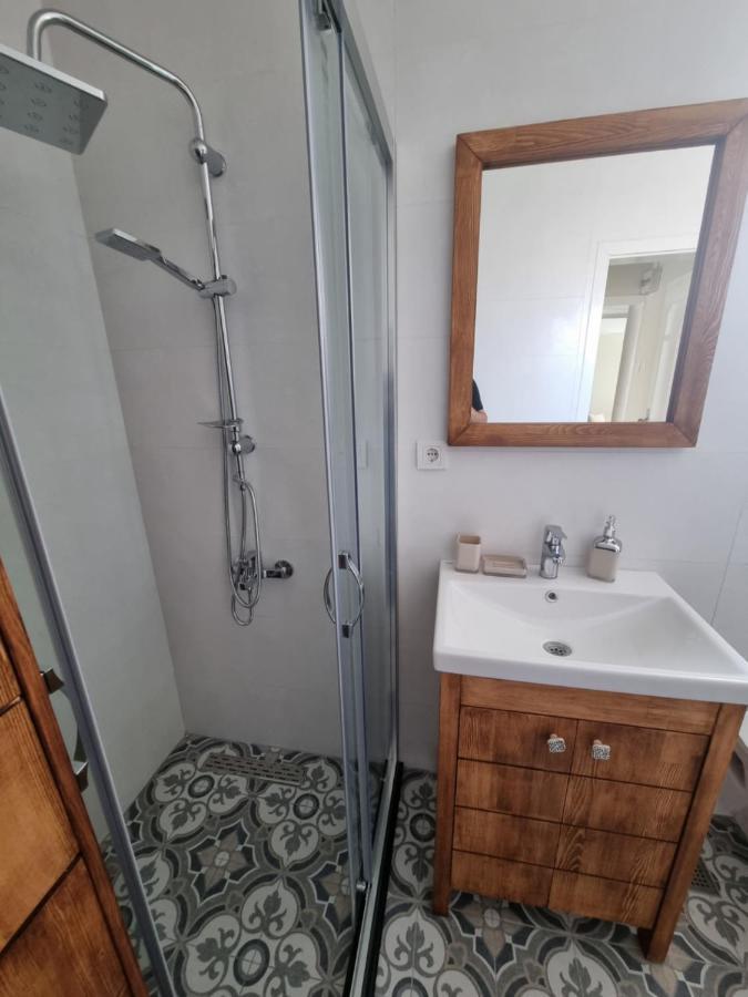 Eski Lara Merkezde Deniz Manzaralı Daire