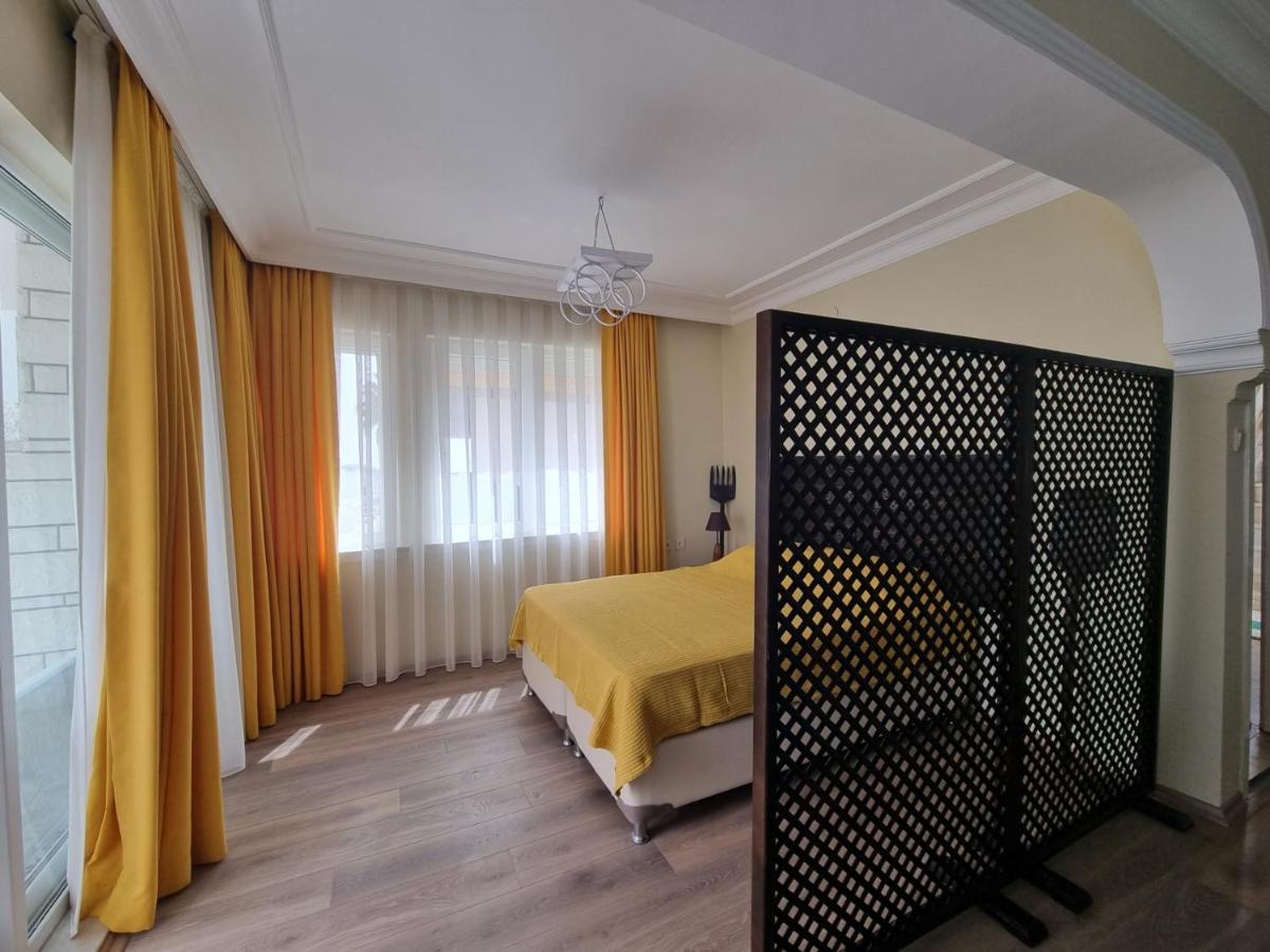 Eski Lara Merkezde Deniz Manzaralı Daire Daire