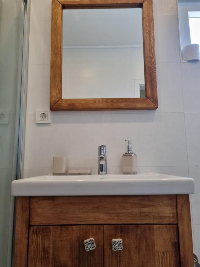 Eski Lara Merkezde Deniz Manzarali Daire Apartment